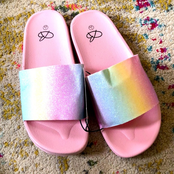Bobbie Brooks Other - 🧜🏼‍♀️3 for $15 item!🧜🏼‍♀️ girls slides